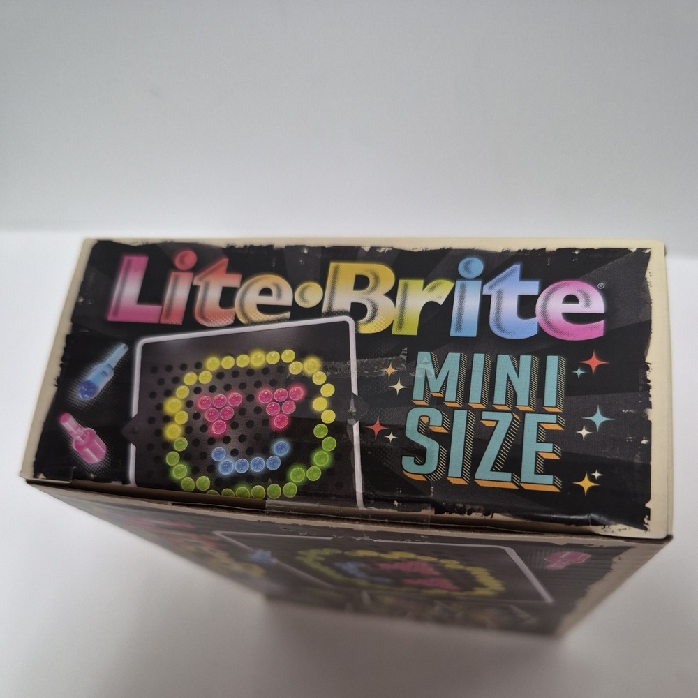 Lite Brite Mini Size Magic Screen Retro Toy Hasbro Basic Fun 92 Pieces NEW - Picture 6 of 9